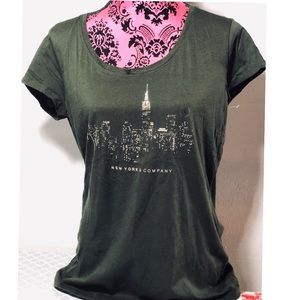NWOT Green Large Sequin New York Skyline